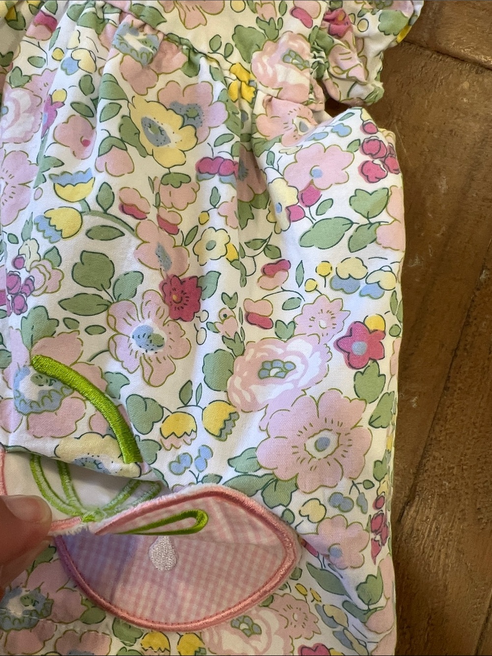 Stitchy fish strawberry pocket floral bloomer and top matching set 9 months - Picture 4 of 9